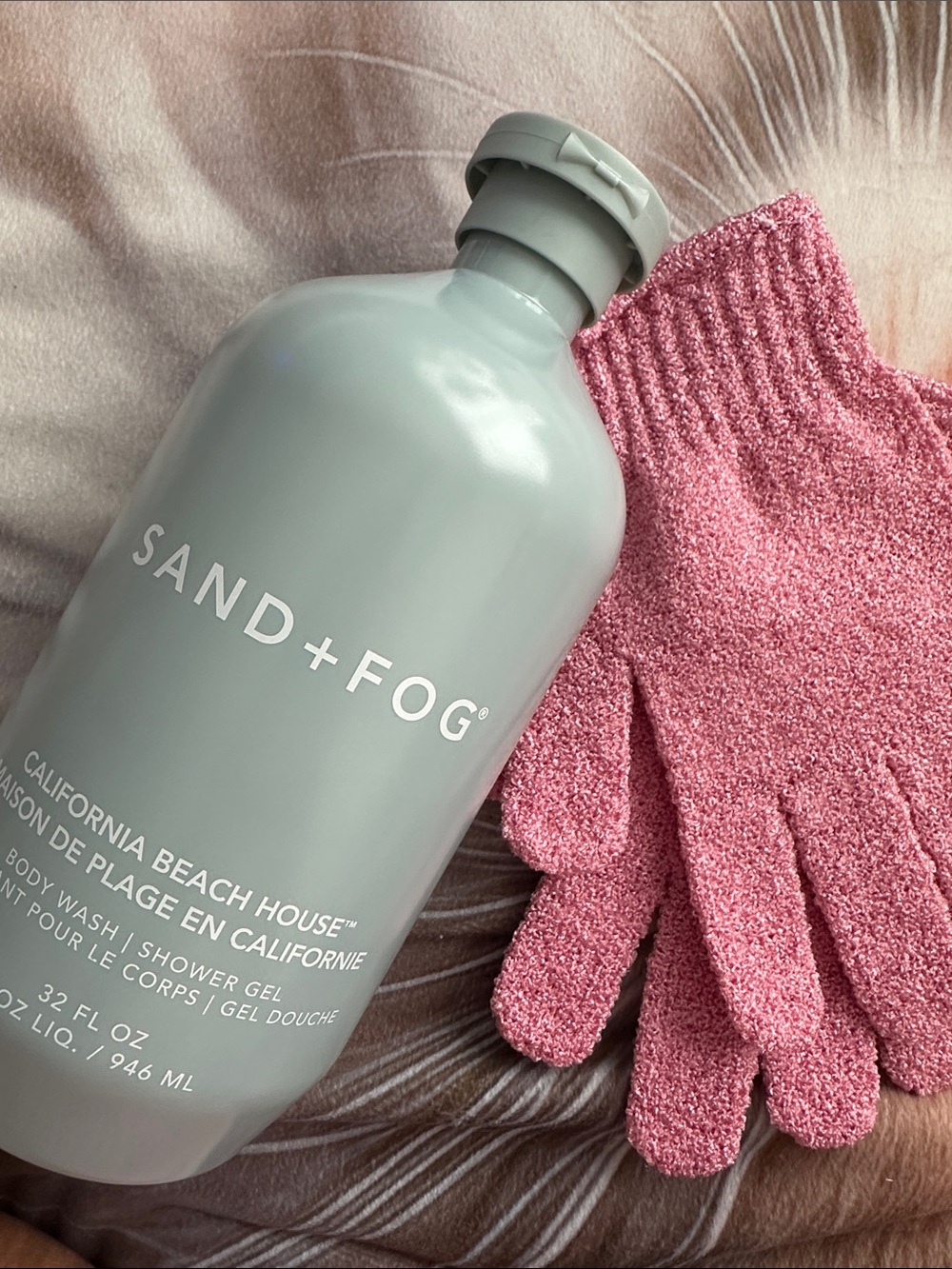 SAND+FOG California Beach House Body Wash Bundle c/w 2 Exfoliating Gloves